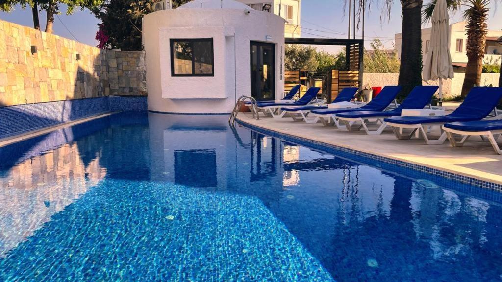Orion Hotel Битез Экстерьер фото