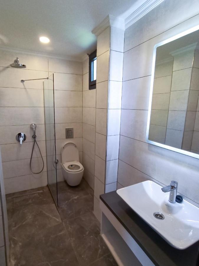 Orion Hotel Битез Экстерьер фото