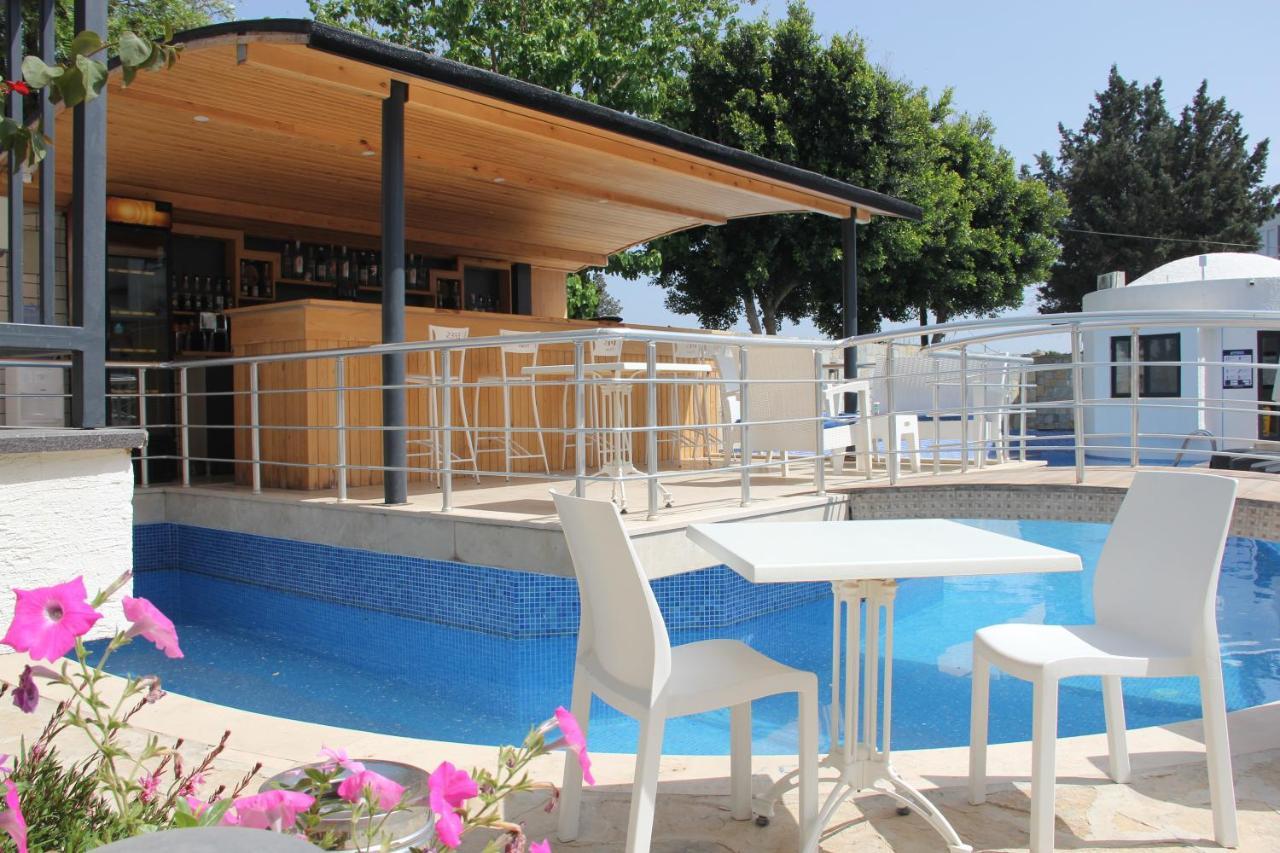 Orion Hotel Битез Экстерьер фото