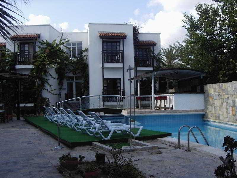 Orion Hotel Битез Экстерьер фото